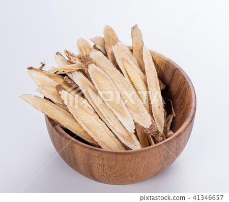 中國傳統中藥材 黃耆 黃芪 白色背景 留空 Astragalus chinese herbal 41346657