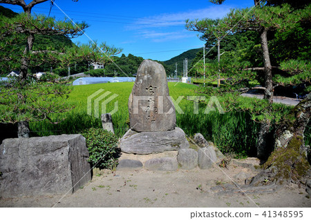 Tango Peninsula · Urashima Shinto shrine · Utsu Shrine's display on the side of the approach and a peaceful landscape Tango Peninsula · Urashima Shinto shrine · Utsu Shrine's display on the side of the approach and a peaceful landscape 41348595