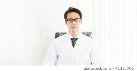 Doctor's portrait Doctor's portrait 41353706