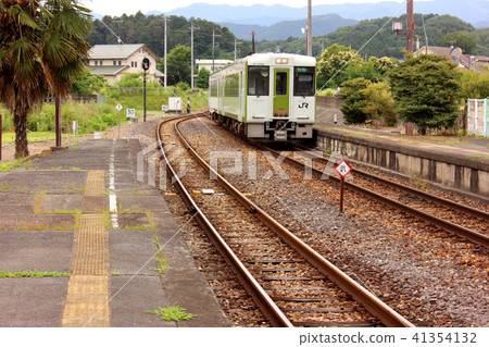 高崎線下列車進入函館線Akensei站（3） 41354132