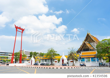 The giant swing (Sao Chingcha) 41354506