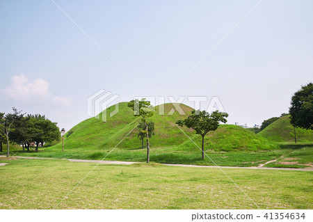 Nothree Tombs Nothree Tombs 41354634