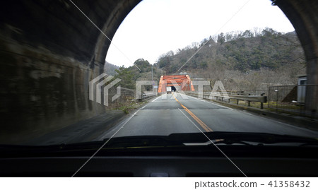 隧道173號線寬距汽車 41358432