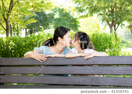 Mother and daughter Mother and daughter 41358741