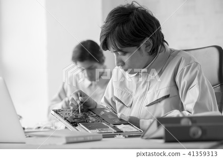 Portrait Male 20's 30's Japanese 2 salaried worker technician job precision instrument 41359313