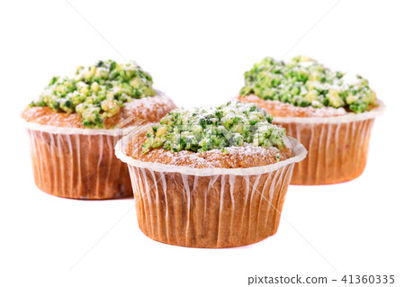 Three cupcakes Three cupcakes 41360335