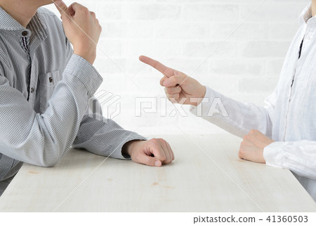 Quarrel 41360503