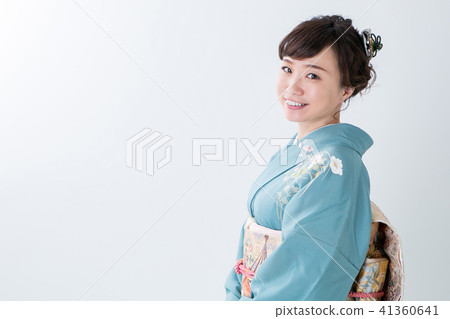 和服的女人（微笑） 41360641