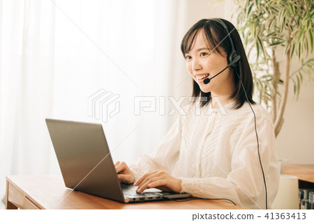 Home Operator 20's Female Japanese 41363413