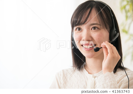 呼叫中心小姐談收入 41363743