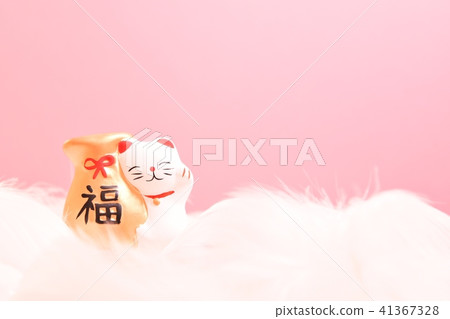 Background material inviting cat Background material inviting cat 41367328