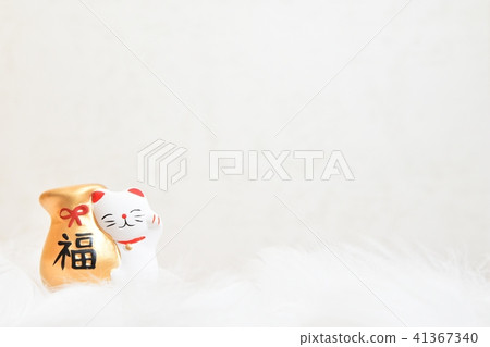 Background material inviting cat 41367340