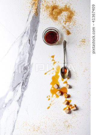 liquid sugar caramel 41367409