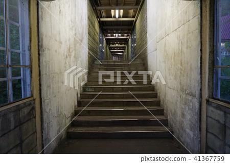 Dogei車站的最後一個樓梯 41367759