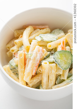 Macaroni salad 41368302