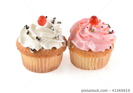 mini tasty cupcake isolated on white background mini tasty cupcake isolated on white background 41369819