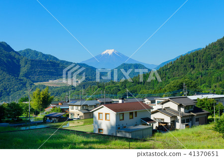 Rice paddies and Mt. Fuji of Oshki-cho Masaki 41370651