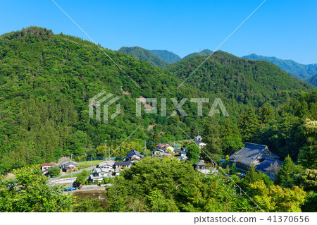 Maki Ise mountain view from Fukuoji Temple Maki Ise mountain view from Fukuoji Temple 41370656