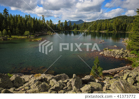 Hridsko lake 41373772