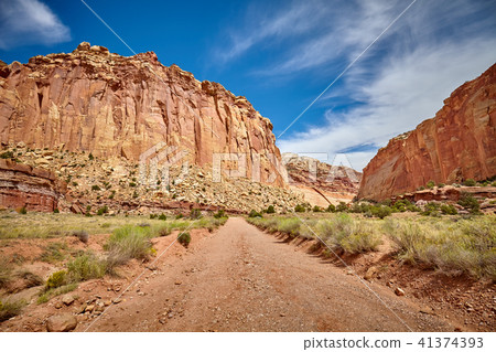 Scenic dirt road in the Capitol Reef National Park 41374393