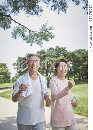 前輩 41376915