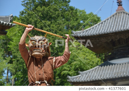 Koroji Dance of the Asakoji Temple Yellow Demon Hyogo Prefecture Kato-shi Koroji Dance of the Asakoji Temple Yellow Demon Hyogo Prefecture Kato-shi 41377601