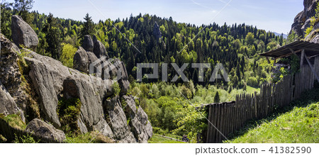 Tustan fortress place 41382590