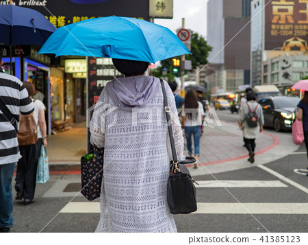 Taipei Pedestrian 41385123