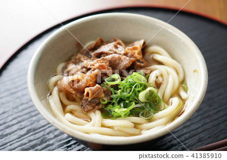 Meat noodles 41385910
