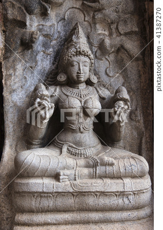 Gajalakshmi, southern niche of the central shrine  41387270