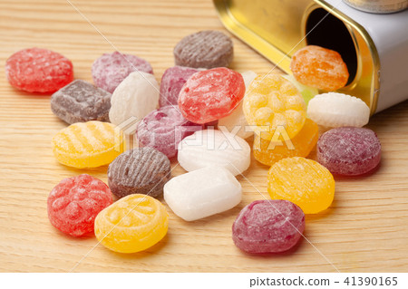 Drop in a can 41390165