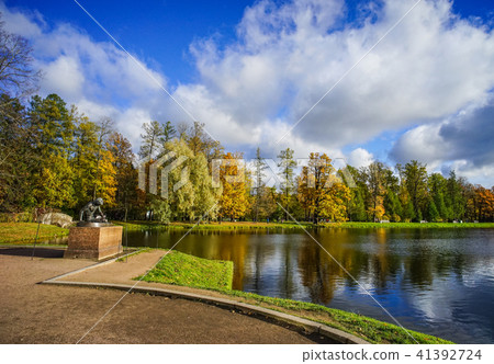 Autumn park of Catherine Palace Autumn park of Catherine Palace 41392724