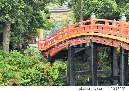 美國雨的神社 41397661