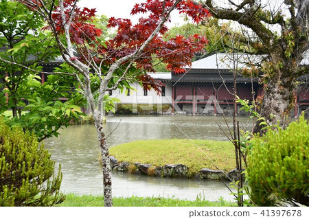 Usa Shrine of rain 41397678