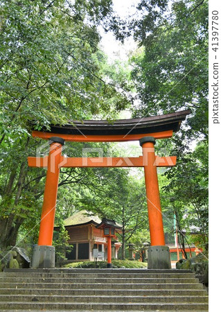 Usa Shrine of rain 41397780