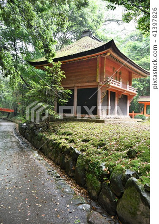 Usa Shrine of rain Usa Shrine of rain 41397826