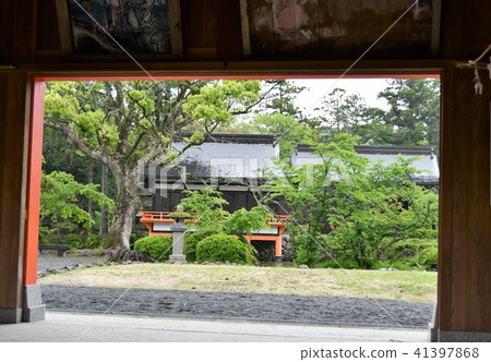 Usa Shrine of rain Usa Shrine of rain 41397868