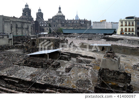 Templo Major and Metropolitan Cathedral (Mexico City) 41400097