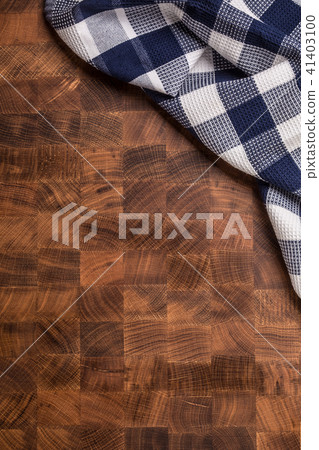 Top of view checkered tablecloth on wooden board. Top of view checkered tablecloth on wooden board. 41403100
