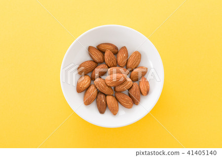 Almond Almond 41405140