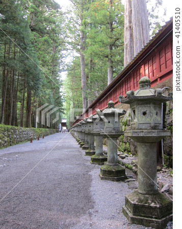 The approach of the Futarafusan shrine The approach of the Futarafusan shrine 41405510