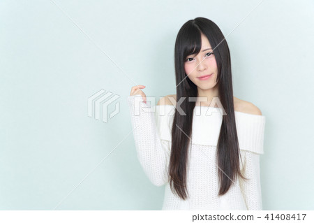 年輕女士的髮型 年輕女士的髮型 41408417