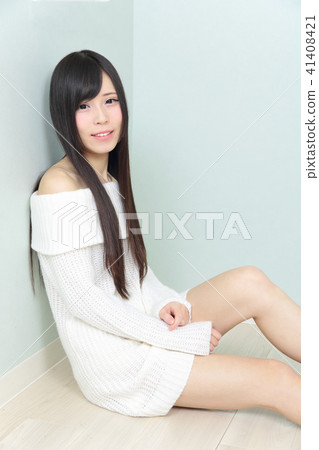 年輕女士的髮型 年輕女士的髮型 41408421