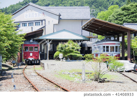 Tanikei Station 41408933
