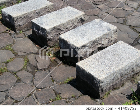 Square stone scaffold Square stone scaffold 41409752