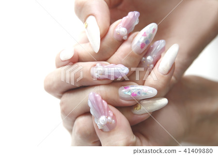Shell shaped summer nail white lame pastel pink 41409880