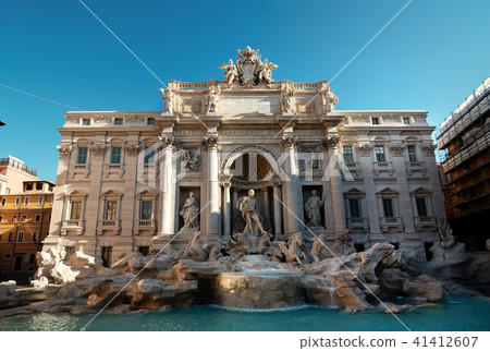 Fountain in Italy Fountain in Italy 41412607