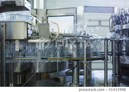 Water factory - Water bottling line for processing and bottling pure spring water into small bottles 41413996