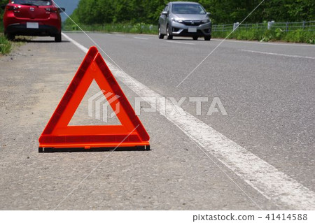 Triangular display board Car on trouble trouble on road Triangular display board Car on trouble trouble on road 41414588