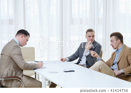 business meeting discussion team managers talking business meeting discussion team managers talking 41414738